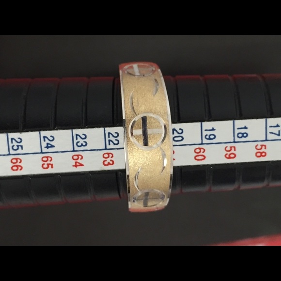 Men’s Diamond Cut SS & 14k Etched Bang Ring - Picture 4 of 6